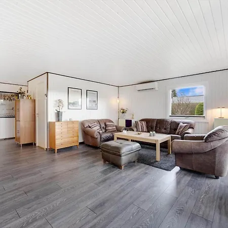 40556-juelsminde-pot-strandby-77 * Sonderby (Midtjylland)