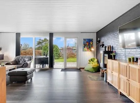 40556-juelsminde-pot-strandby-77 *