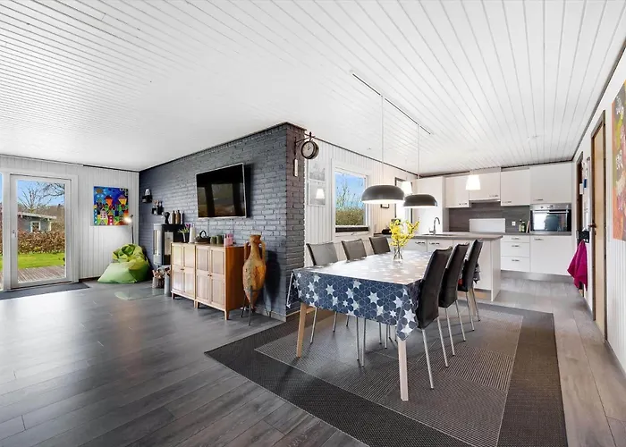 40556-juelsminde-pot-strandby-77 Semesterbostad *